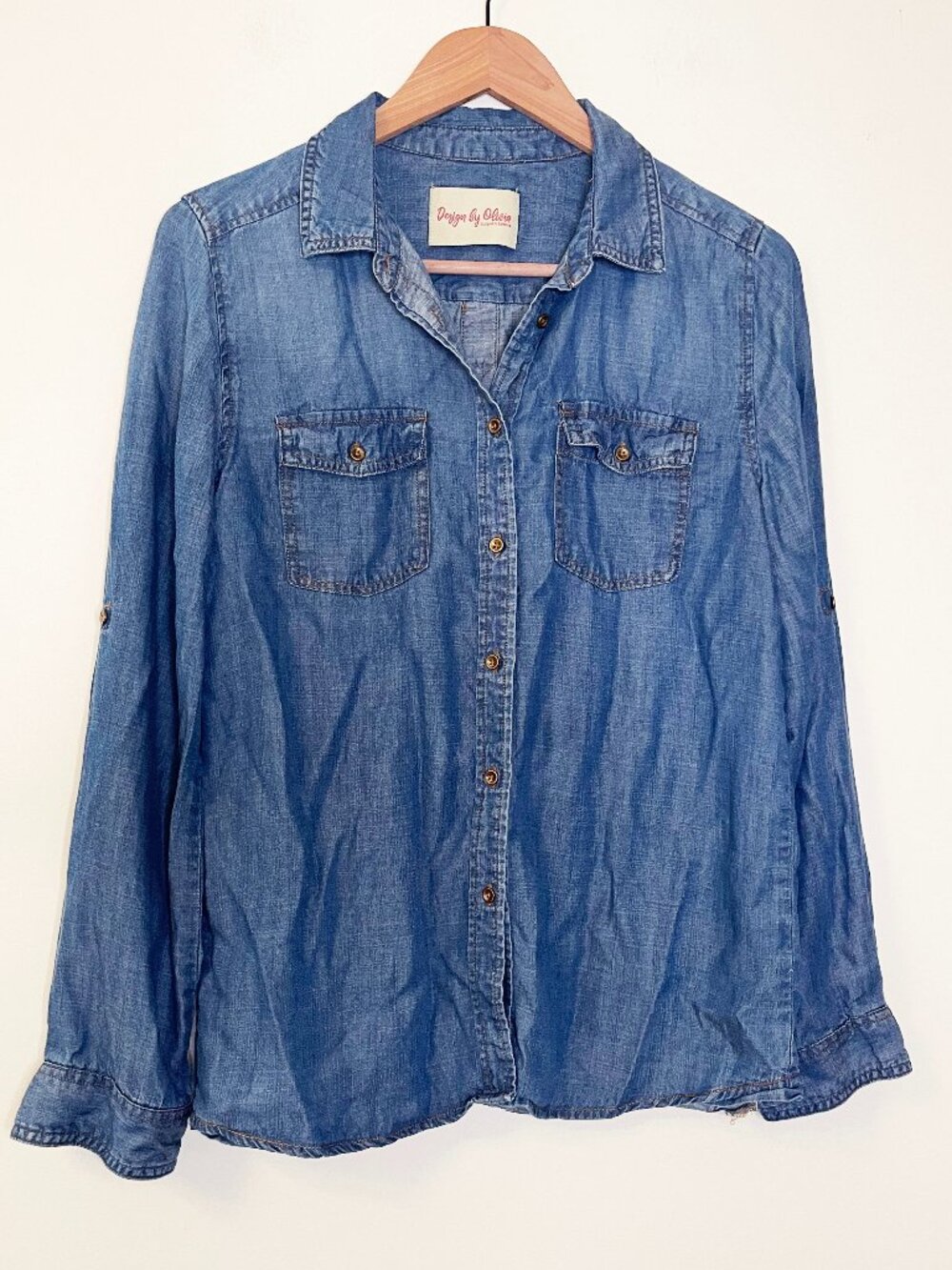 Design by Olivia Chambray Tencel Button Down Shirt Blue Size M Western Coastal